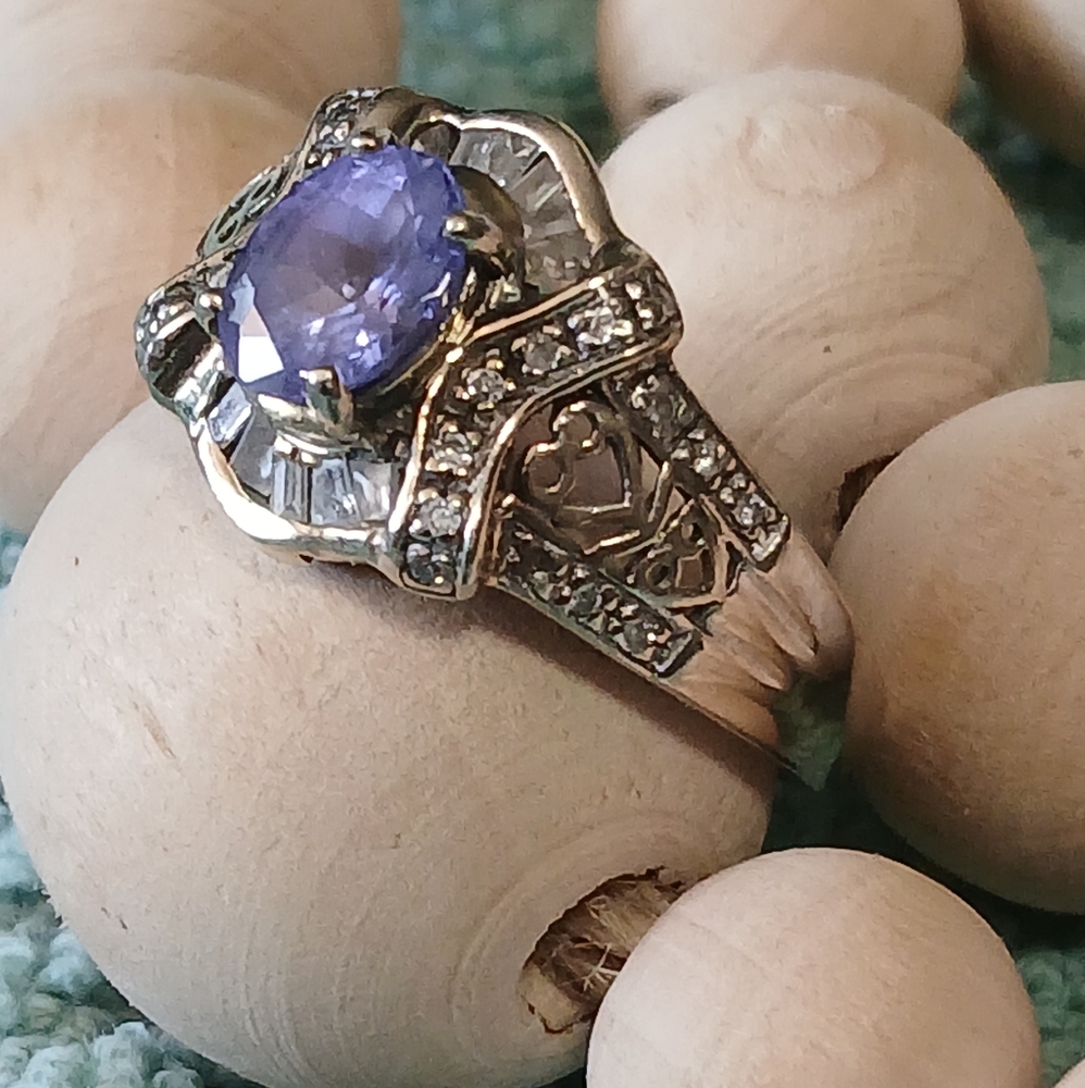 14K White Gold Tanzanite Ring - Picture 4 of 8
